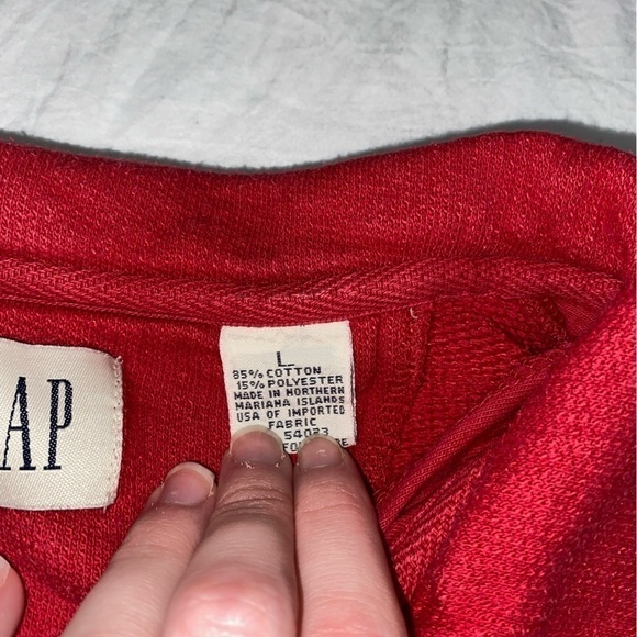 GAP Vintage 1980s Women’s Red Halfway Zip Collared Pullover in Size Large - Picture 16 of 16